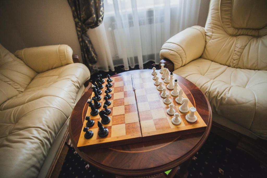 Boutique Hotel Villa P Uzhhorod Bagian luar foto